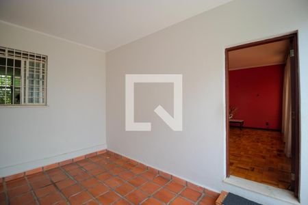 Casa à venda com 137m², 2 quartos e 2 vagas Casa à venda com 137m², 2 quartos e 2 vagasGaragem