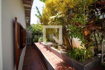 Casa à venda com 137m², 2 quartos e 2 vagas Casa à venda com 137m², 2 quartos e 2 vagasQuintal