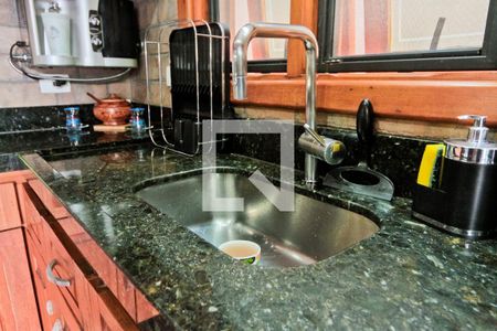 Casa de condomínio à venda com 396m², 4 quartos e 4 vagas Casa de condomínio à venda com 396m², 4 quartos e 4 vagasCozinha