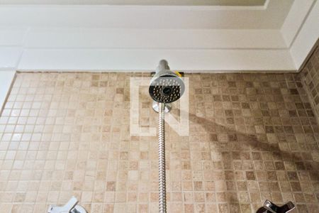 Casa de condomínio à venda com 396m², 4 quartos e 4 vagas Casa de condomínio à venda com 396m², 4 quartos e 4 vagasBanheiro da Suíte 2