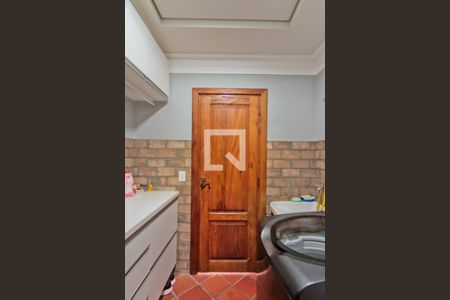 Casa de condomínio à venda com 396m², 4 quartos e 4 vagas Casa de condomínio à venda com 396m², 4 quartos e 4 vagasÁrea de Serviço