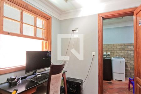 Casa de condomínio à venda com 396m², 4 quartos e 4 vagas Casa de condomínio à venda com 396m², 4 quartos e 4 vagasQuarto de Serviço