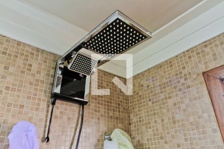 Casa de condomínio à venda com 396m², 4 quartos e 4 vagas Casa de condomínio à venda com 396m², 4 quartos e 4 vagasBanheiro da Suíte 3