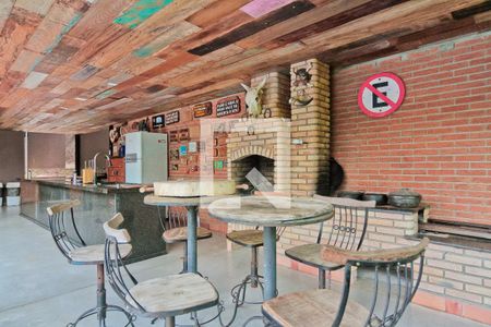 Casa de condomínio à venda com 396m², 4 quartos e 4 vagas Casa de condomínio à venda com 396m², 4 quartos e 4 vagasÁrea Externa