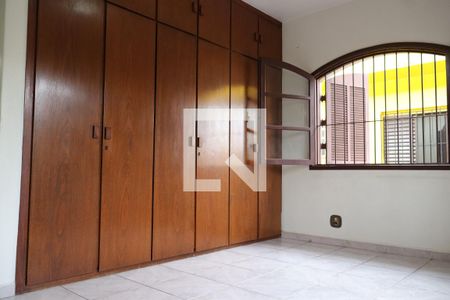 suite de casa à venda com 4 quartos, 256m² em Vila Guarani (z Sul), São Paulo