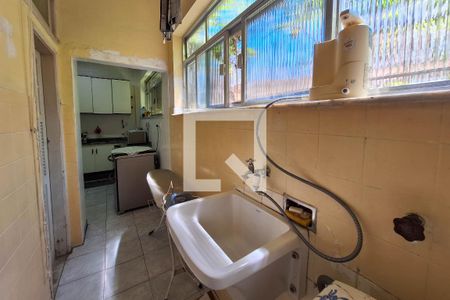 Apartamento à venda com 142m², 3 quartos e sem vagaÁrea de Serviço