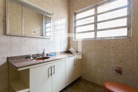 Casa à venda com 200m², 4 quartos e 1 vagaBanheiro 2