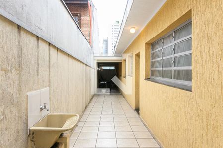 Casa à venda com 200m², 4 quartos e 1 vagaQuintal