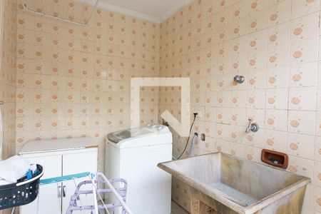 Casa à venda com 200m², 4 quartos e 1 vagaÁrea de Serviço