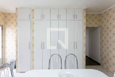 Casa à venda com 200m², 4 quartos e 1 vagaCozinha - Armários