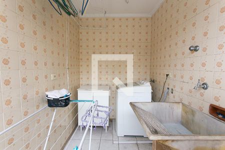 Casa à venda com 200m², 4 quartos e 1 vagaÁrea de Serviço