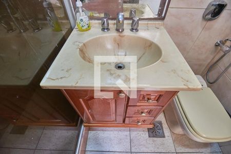 Apartamento à venda com 75m², 2 quartos e sem vagaBanheiro