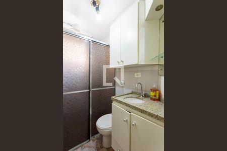 Apartamento à venda com 48m², 2 quartos e sem vaga Apartamento à venda com 48m², 2 quartos e sem vagaBanheiro