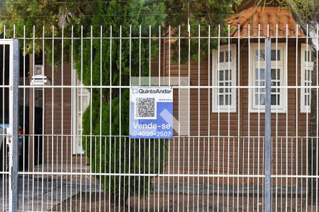 Casa à venda com 130m², 3 quartos e 3 vagasPlaquinha QA instalada no imóvel