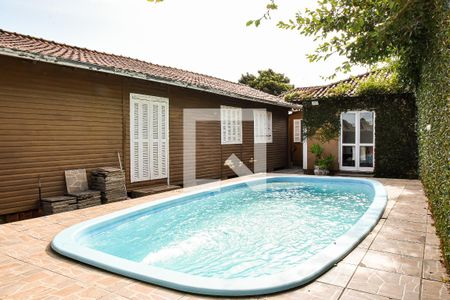 Casa à venda com 130m², 3 quartos e 3 vagasPiscina