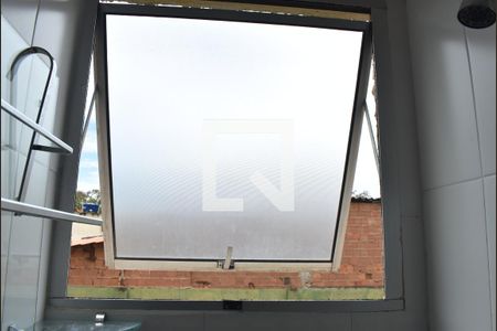 Apartamento para alugar com 44m², 2 quartos e 1 vagaDetalhe do banheiro