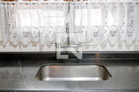 Casa à venda com 300m², 3 quartos e 2 vagas Casa à venda com 300m², 3 quartos e 2 vagasCozinha