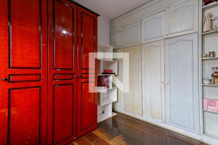 Casa à venda com 300m², 3 quartos e 2 vagas Casa à venda com 300m², 3 quartos e 2 vagasQuarto 3