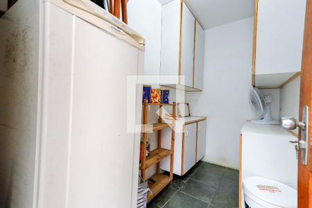 Casa à venda com 300m², 3 quartos e 2 vagas Casa à venda com 300m², 3 quartos e 2 vagasQuarto de Serviço