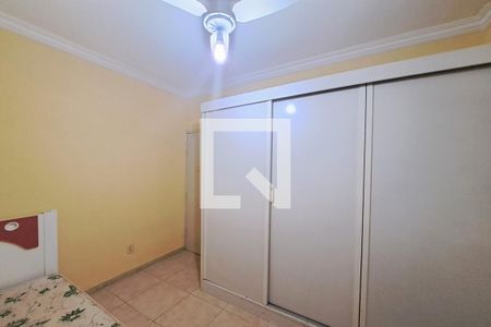 Apartamento à venda com 70m², 2 quartos e 2 vagas Apartamento à venda com 70m², 2 quartos e 2 vagasQuarto 2