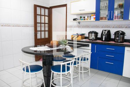 Casa à venda com 140m², 3 quartos e 2 vagas Casa à venda com 140m², 3 quartos e 2 vagasCozinha