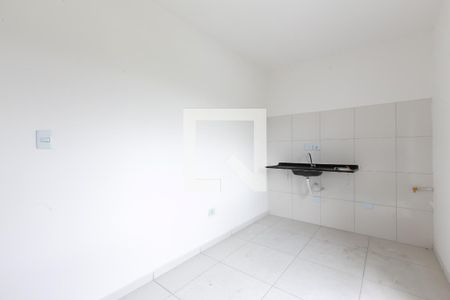 Sala/Cozinha de apartamento para alugar com 2 quartos, 55m² em Vila Carmosina, São Paulo