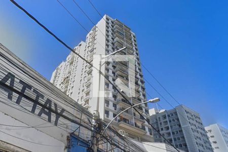 Apartamento à venda com 75m², 2 quartos e 1 vaga Apartamento à venda com 75m², 2 quartos e 1 vagaFachada