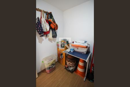 Apartamento à venda com 75m², 2 quartos e 1 vaga Apartamento à venda com 75m², 2 quartos e 1 vagaQuarto de Serviço