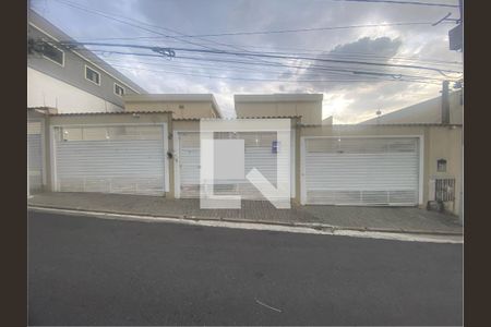 Casa de condomínio à venda com 55m², 2 quartos e 1 vaga Casa de condomínio à venda com 55m², 2 quartos e 1 vagaFachada + placa