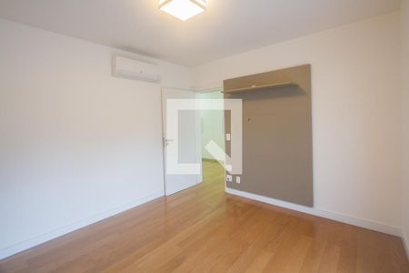 Apartamento à venda com 250m², 3 quartos e 4 vagasSuíte Master