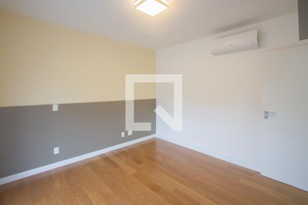 Apartamento à venda com 250m², 3 quartos e 4 vagasSuíte Master