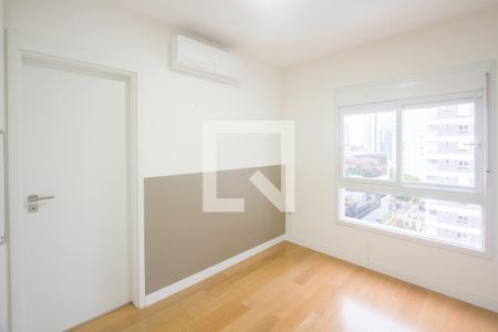 Apartamento à venda com 250m², 3 quartos e 4 vagasSuíte 2
