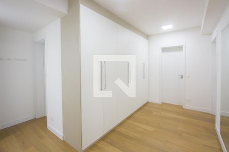 Apartamento à venda com 250m², 3 quartos e 4 vagasCloset Suíte Master