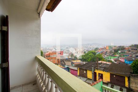 Casa à venda com 217m², 2 quartos e 3 vagasVaranda do quarto 2