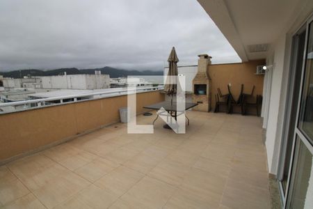 Apartamento à venda com 183m², 4 quartos e 2 vagas Apartamento à venda com 183m², 4 quartos e 2 vagasTerraço