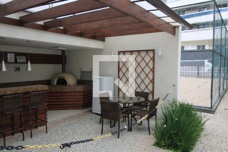 Apartamento à venda com 183m², 4 quartos e 2 vagas Apartamento à venda com 183m², 4 quartos e 2 vagasÁrea comum - Churrasqueira