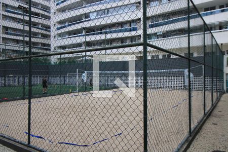 Apartamento à venda com 183m², 4 quartos e 2 vagas Apartamento à venda com 183m², 4 quartos e 2 vagasQuadra Esportiva