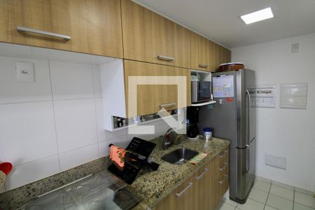Apartamento à venda com 183m², 4 quartos e 2 vagas Apartamento à venda com 183m², 4 quartos e 2 vagasCozinha