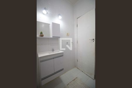 Apartamento à venda com 88m², 2 quartos e sem vaga Apartamento à venda com 88m², 2 quartos e sem vagaBanheiro social