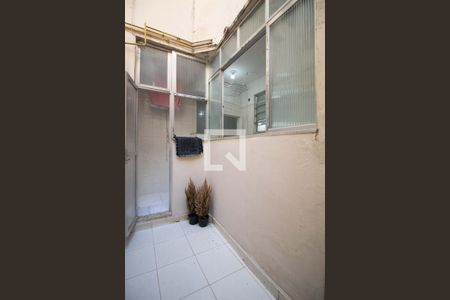 Apartamento à venda com 88m², 2 quartos e sem vaga Apartamento à venda com 88m², 2 quartos e sem vagaVaranda