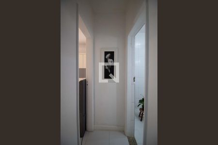 Apartamento à venda com 88m², 2 quartos e sem vaga Apartamento à venda com 88m², 2 quartos e sem vagaBanheiro social - corredor de acesso