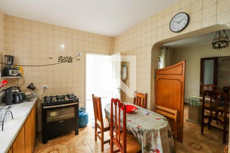 Casa à venda com 340m², 4 quartos e 4 vagas Casa à venda com 340m², 4 quartos e 4 vagasCozinha