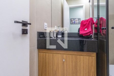 Apartamento à venda com 124m², 4 quartos e 4 vagas Apartamento à venda com 124m², 4 quartos e 4 vagasBanheiro