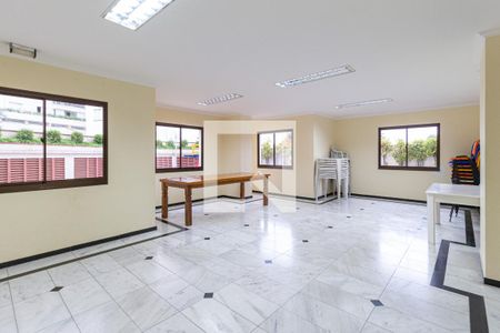 Apartamento à venda com 124m², 4 quartos e 4 vagas Apartamento à venda com 124m², 4 quartos e 4 vagasÁrea comum - Salão de festas