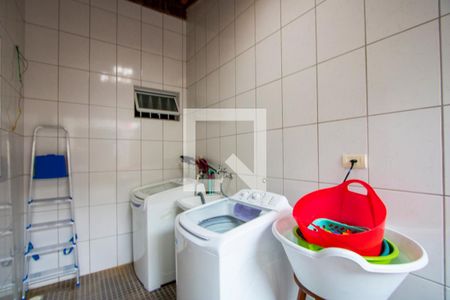 Casa à venda com 128m², 3 quartos e 3 vagas Casa à venda com 128m², 3 quartos e 3 vagasÁrea de serviço