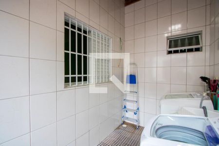 Casa à venda com 128m², 3 quartos e 3 vagas Casa à venda com 128m², 3 quartos e 3 vagasÁrea de serviço