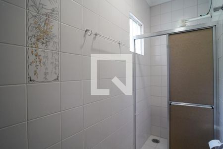 Casa para alugar com 230m², 3 quartos e 2 vagasBanheiro