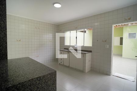 Casa para alugar com 230m², 3 quartos e 2 vagasCozinha