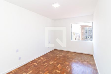 Suíte de apartamento para alugar com 2 quartos, 81m² em Sumaré, São Paulo