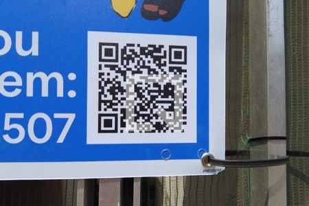 Casa à venda com 200m², 2 quartos e 2 vagasPlaquinha